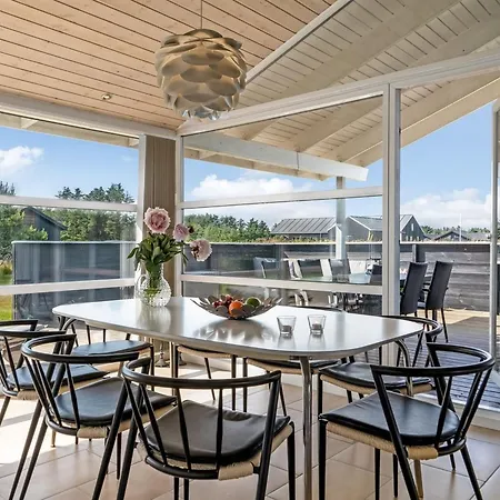 Vaula - 800m From The Sea By Interhome *