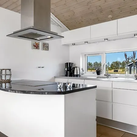 度假居 Vaula - 800m From The Sea By Interhome *